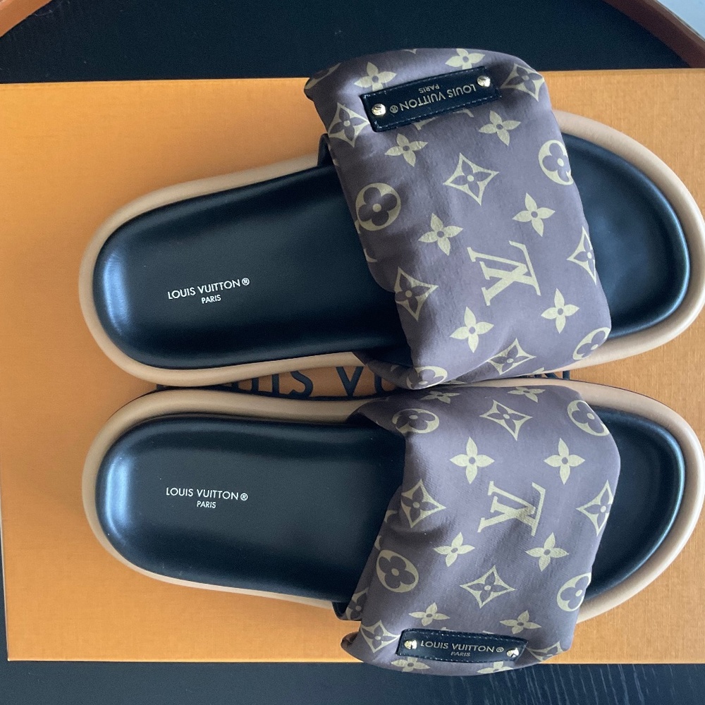 NEW Louis Vuitton Pool pillow Slippers